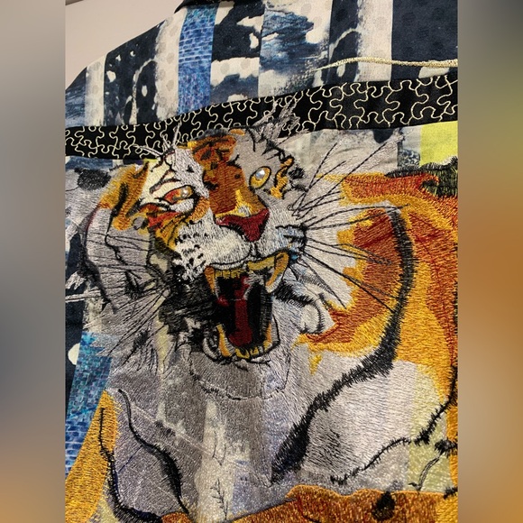 Robert Graham | RARE Limited Edition: Fear the Tiger | Size: M - Picture 4 of 6